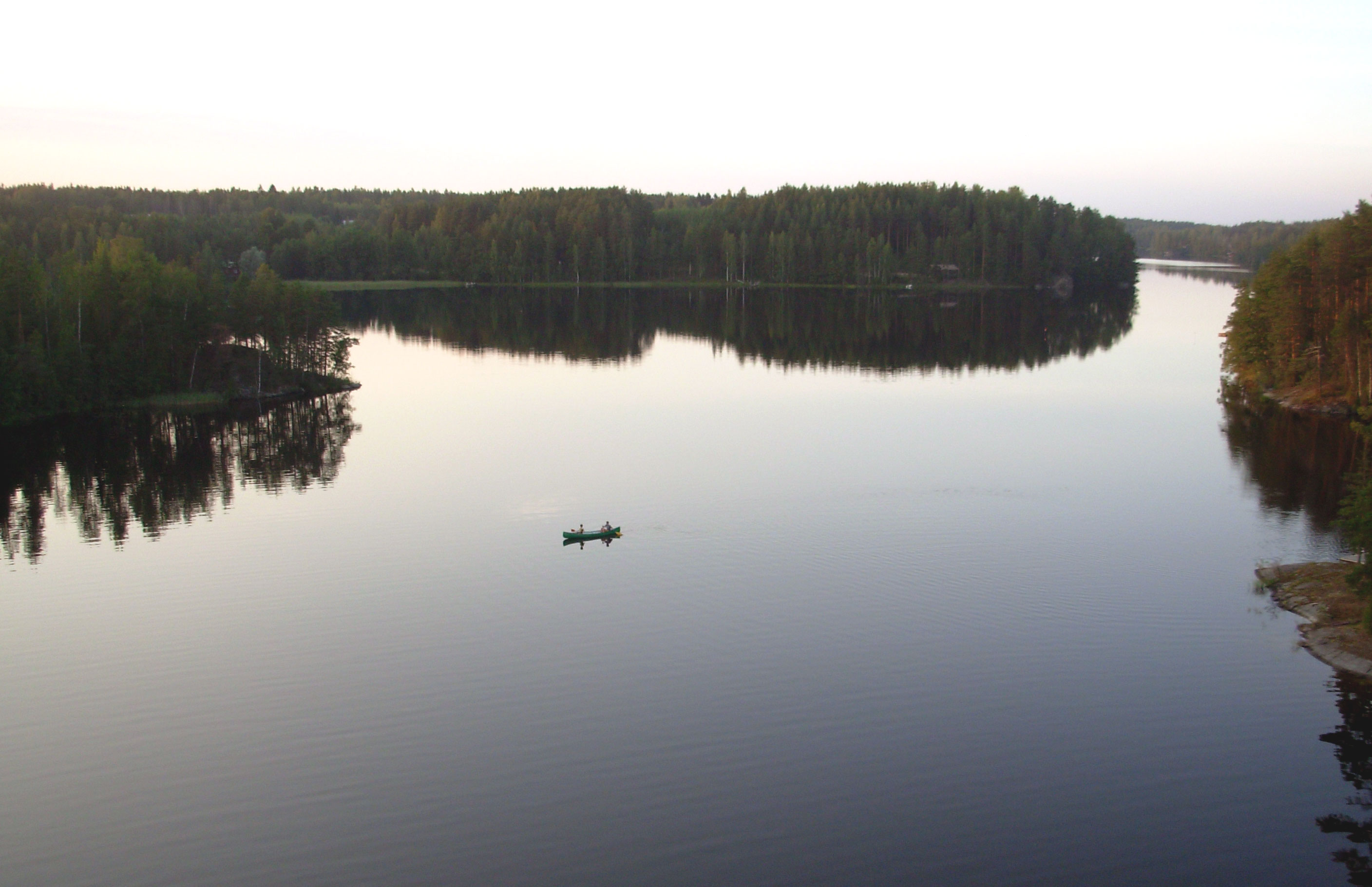 kanovaren op het Saimaa meer in Finland